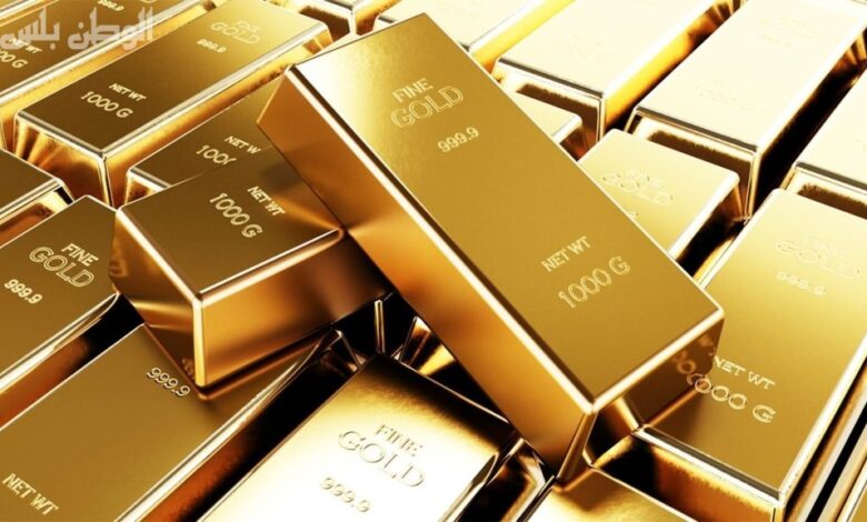 تراجع الدولار يدفع أسعار الذهب إلى الارتفاع