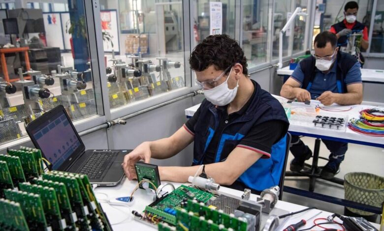 الصناعات التحويلية تسجل انخفاضًا خلال يوليوز 2025