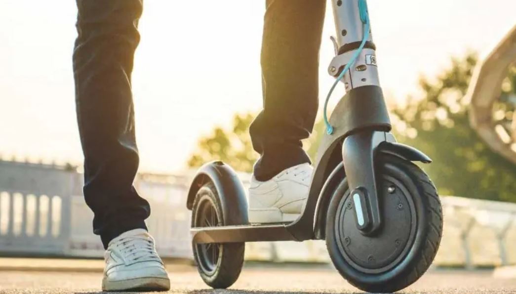مكتب السكك الحديدية يضع قواعد صارمة لنقل التروتينات الكهربائية