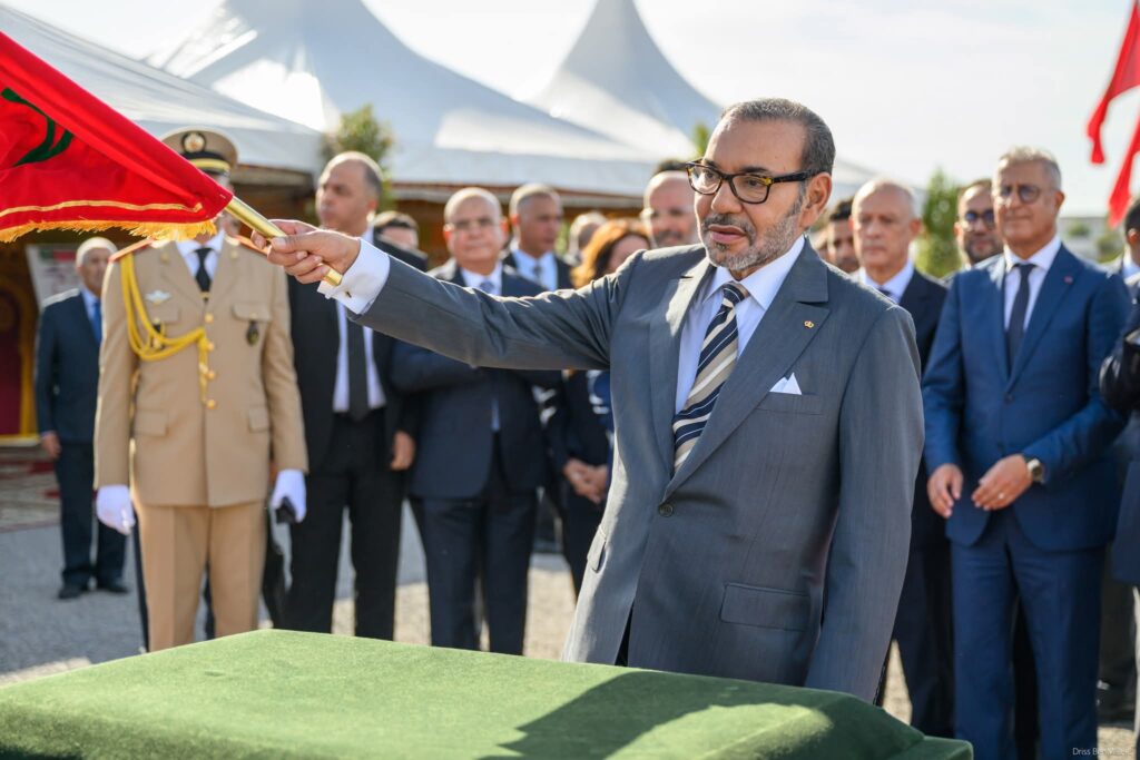 جلالة الملك يدشن أوراشاً سككية كبرى لتحديث التنقل بالدار البيضاء