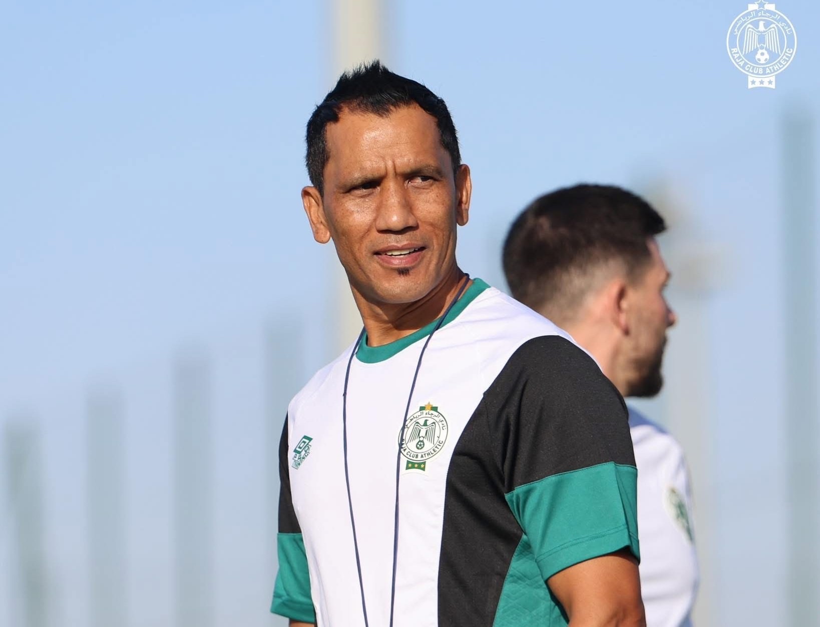 "فادلو ديفيدز": سعيد بالعودة إلى "بيتي" وأتطلع لموسم ناجح مع الرجاء