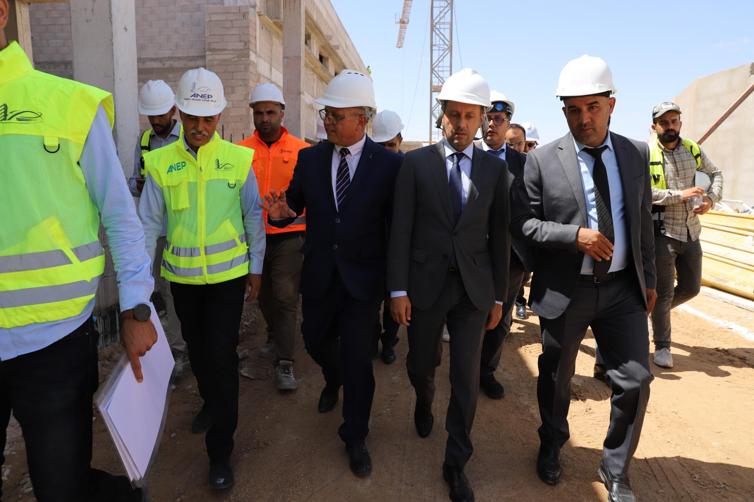 وزير الصحة يتفقد مشاريع صحية بجهة العيون الساقية الحمراء