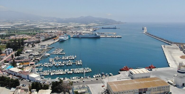 استئناف الخط البحري بين ميناء طنجة المتوسط وموتريل الإسباني