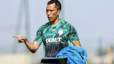 نادي الرجاء يعلن تعاقده مع "فادلو دافيدز" مدرباً للفريق