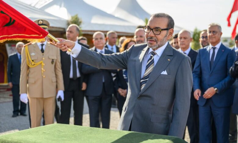 جلالة الملك يدشن أوراشاً سككية كبرى لتحديث التنقل بالدار البيضاء