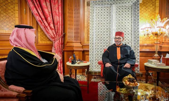 جلالة الملك يستقبل مبعوثًا سعوديًا حاملاً رسالة من الملك سلمان وولي العهد