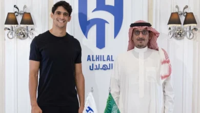 ياسين بونو يجدد عقده مع الهلال السعودي حتى 2028