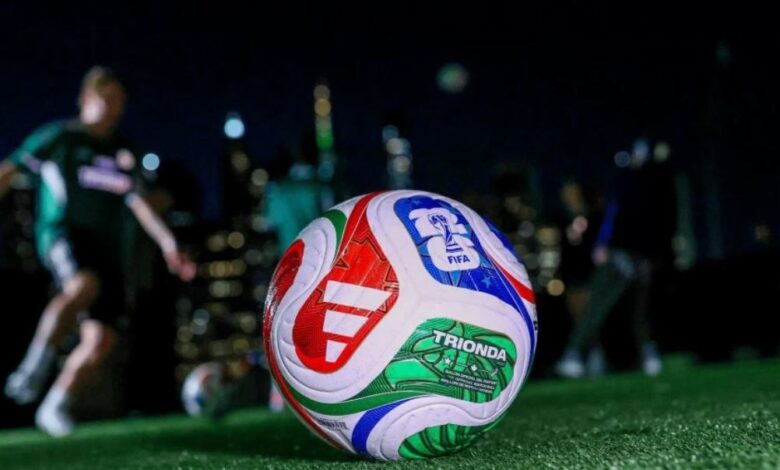"فيفا" تكشف عن كرة مونديال 2026 "تريوندا" وتبدأ بيع التذاكر