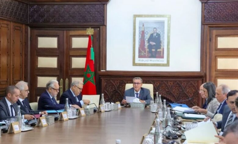 الحكومة تصادق على مراسيم الضمان الاجتماعي والجيل الخامس