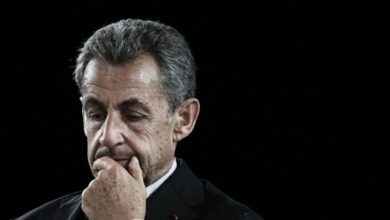 ساركوزي يبدأ عقوبته السجنية في 21 أكتوبر الجاري