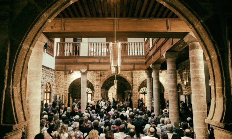 "الأندلسيات الأطلسية" تبعث رسالتها في التعايش بين الثقافات والأديان