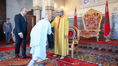 جلالة الملك يستقبل الولاة والعمال الجدد المعينين بالإدارة الترابية