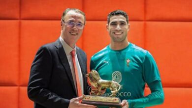 حكيمي يفوز بجائزة الأسد الذهبي للمرة الثانية على التوالي