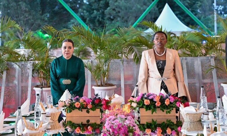السيدة الأولى لكينيا تقيم مأدبة عشاء على شرف الأميرة للا أسماء