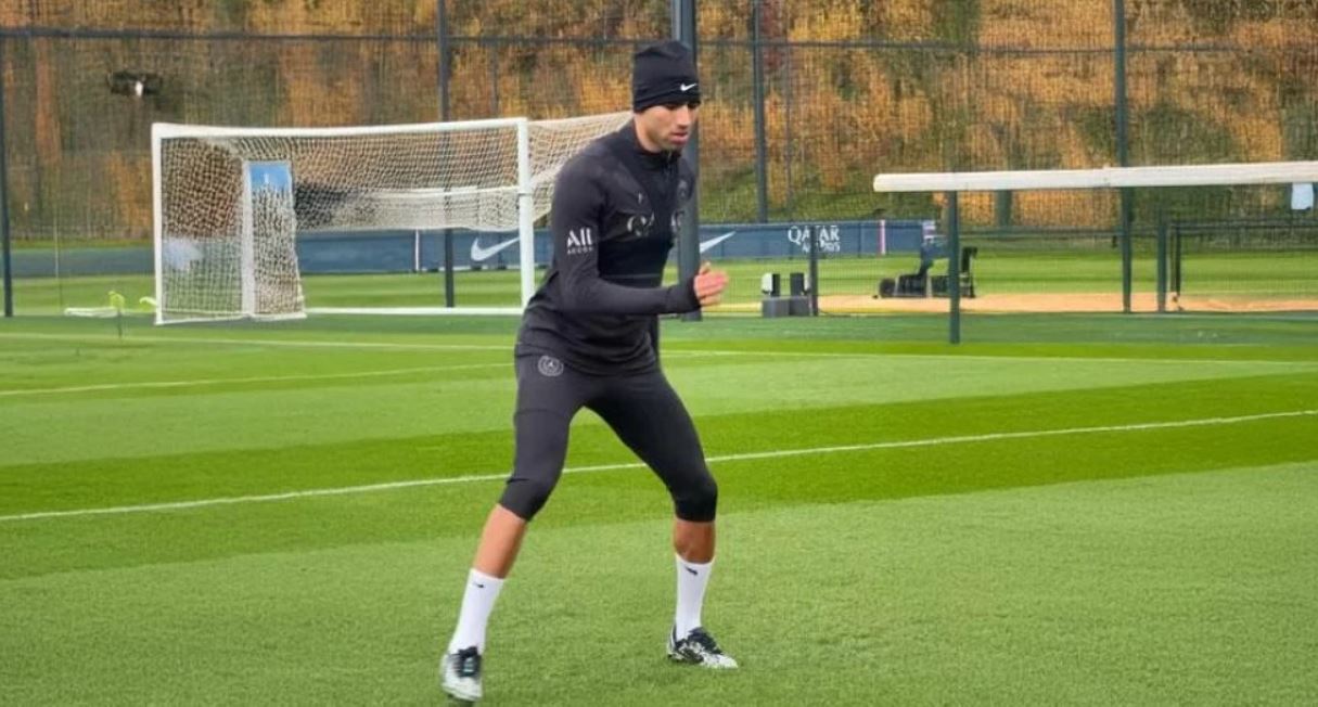 حكيمي في سباق مع الزمن للعب مع "أسود الأطلس" بالكأس الإفريقية