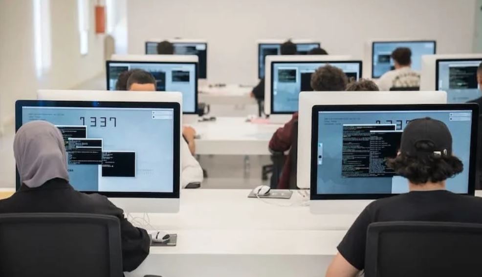 مدرسة 1337 تحتضن فعاليات "Cyber Odyssey" للأمن السيبراني بخريبكة