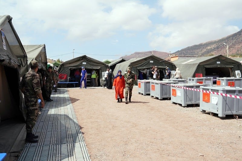 مستشفيات عسكرية ميدانية بأزيلال والحوز وميدلت لمواجهة قساوة البرد
