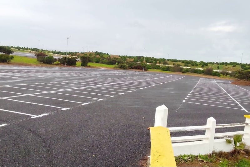 موقف سيارات جديد قرب مركب مولاي عبد الله بالرباط