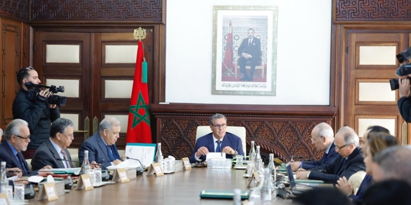 الحكومة تصادق على رفع الحد الأدنى للأجور ابتداءً من 2026