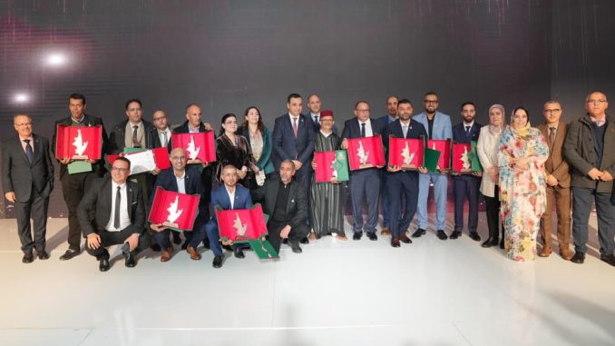 تتويج جمعيات وشخصيات مدنية بجائزة المجتمع المدني