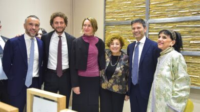 طنجة تحيي تراث "نابولي" الإيطالية في معرض فني