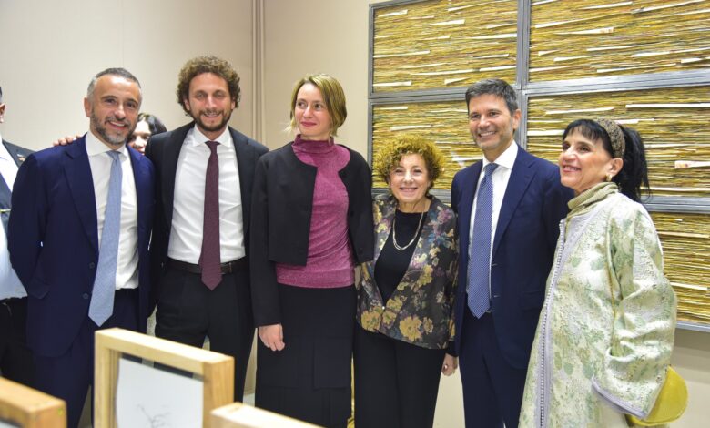 طنجة تحيي تراث "نابولي" الإيطالية في معرض فني