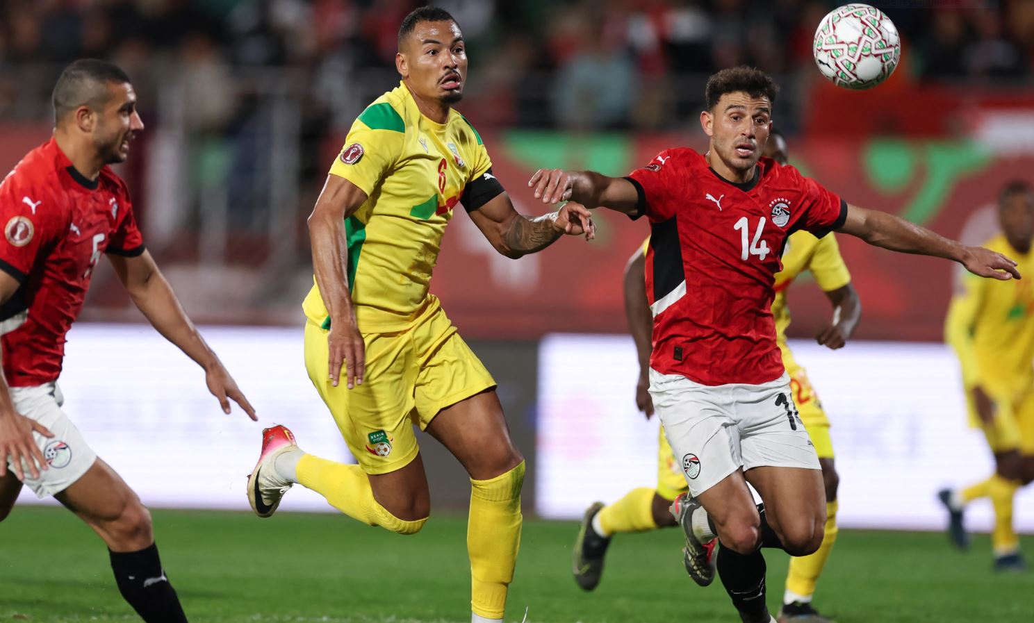 المنتخب المصري يفوز على بنين ويتأهل إلى ربع النهائي