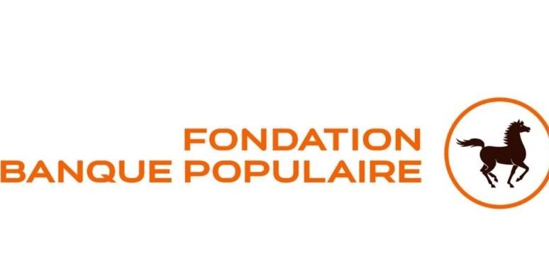 مؤسسة البنك الشعبي تجهز دورا للطلبة بسخانات للمياه