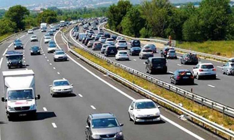 الطرق السيارة تدعو لتنظيم السفر خلال العطلة المدرسية