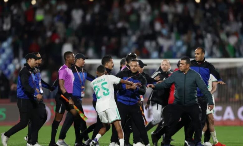 الكاف يفتح تحقيقًا بشأن أحداث مباريات ربع نهائي الكان