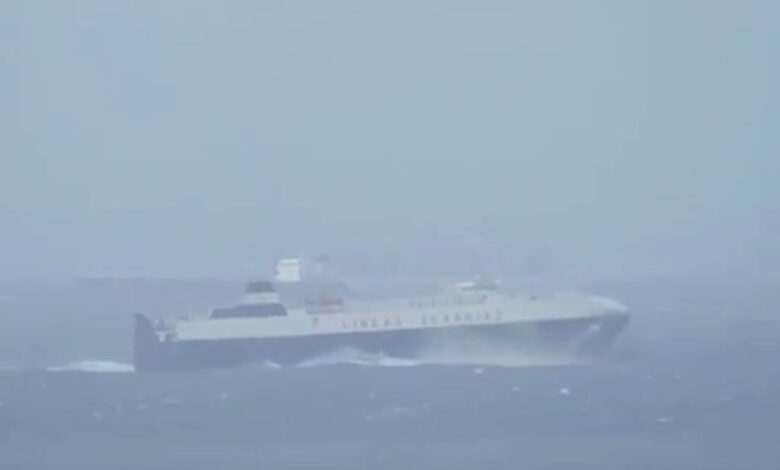 عاصفة "إينغريد" تعلق الرحلات البحرية بين طريفة وطنجة