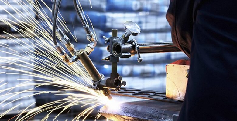 تراجع النشاط الصناعي في نونبر 2025 مع ارتفاع الإنتاج الغذائي