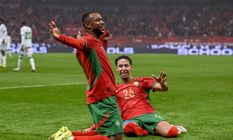 المغرب يضرب موعدًا مع الكاميرون في ربع نهائي "الكان"