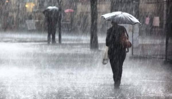 طقس الأربعاء.. أمطار وثلوج بالأطلس ورياح قوية بعدة مناطق