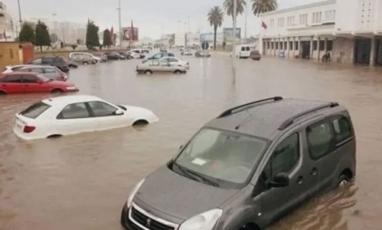 تدخل فوري للجيش لإنقاذ المتضررين من فيضانات القصر الكبير