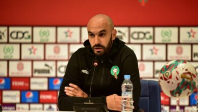 بين المغرب ونيجيريا… الركراكي يصف المواجهة بصراع العمالقة