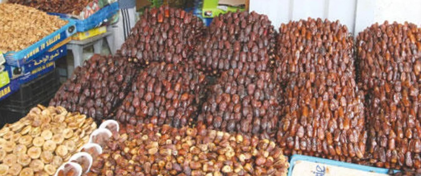 تراخيص استيراد مؤقتة لتموين سوق التمور في رمضان