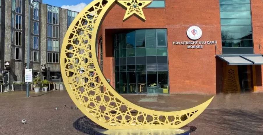 ارتباك أوروبي في تحديد أول أيام رمضان