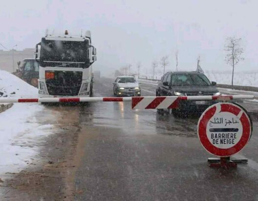 تحذير لمستعملي الطرق: اضطرابات جوية قوية تعرقل حركة السير