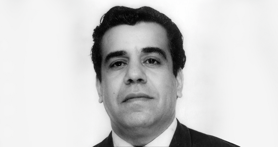 وفاة الدبلوماسي والإعلامي مصطفى سلموني زرهوني