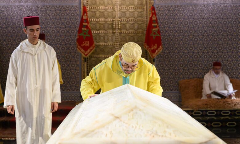 جلالة الملك يترحم على روح المغفور له الملك محمد الخامس