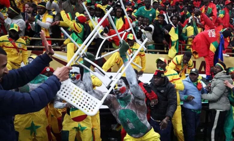 الحكم بالسجن على 18 مشجعا سنغالياً بالشغب والعنف