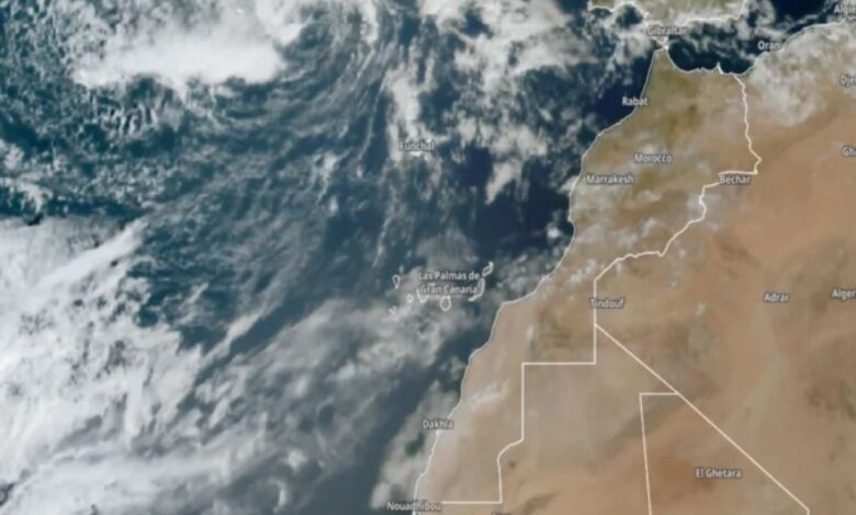 انخفاض تدريجي في درجات الحرارة مع عودة الاضطرابات الجوية