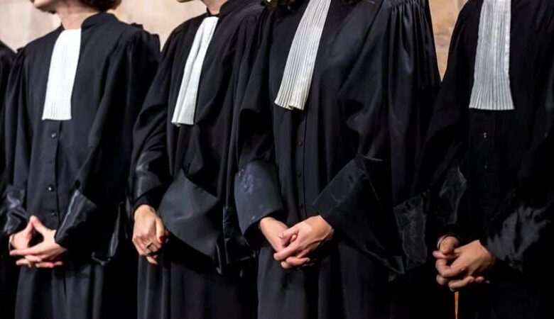 الحوار يوقف إضراب المحامين بعد ثلاثة أسابيع