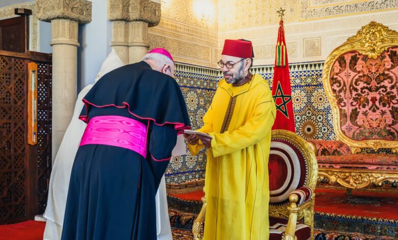 جلالة الملك يتسلم بالرباط أوراق اعتماد سفراء أجانب