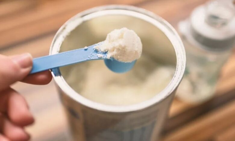 أونسا: حجز وإتلاف دفعات حليب الرضع الملوث 