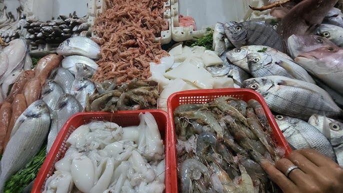 عرض وافر بسوق الجملة للأسماك بالدار البيضاء