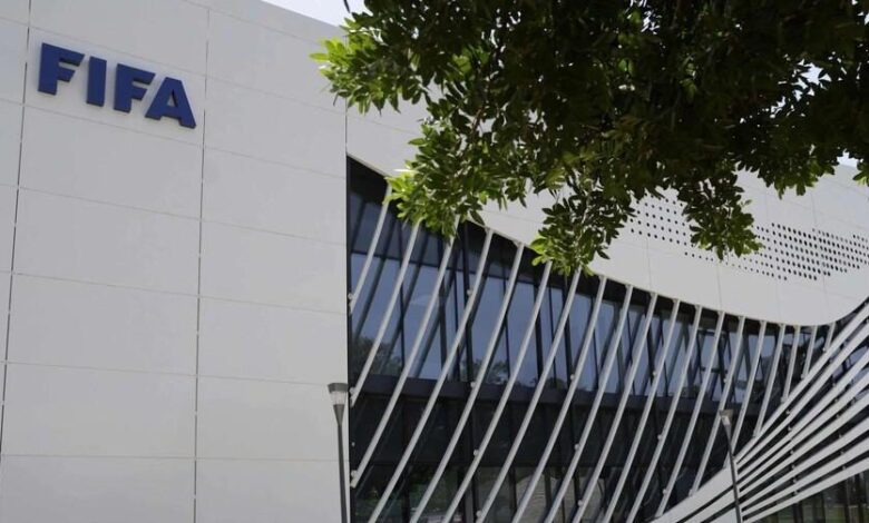 "فيفا" تدعم برنامج تكوين المواهب في كرة القدم