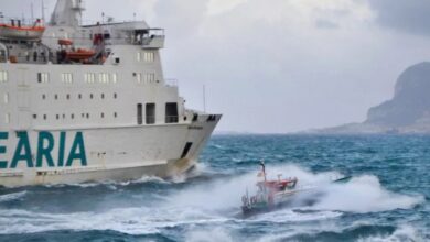 عاصفة "نيلس" تعطل حركة الملاحة بين طنجة وطريفة