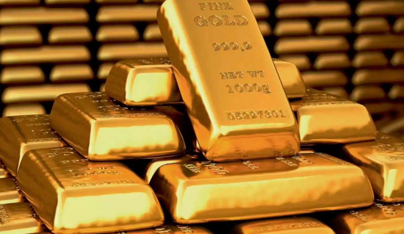 تراجع الذهب بـ 58 دولارًا وسط مخاوف التضخم